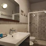 לינה וארוחת בוקר Al 28